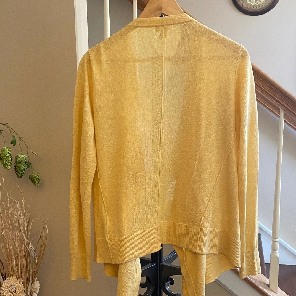 Garnet Hill Easy Linen Drape-Front Cardigan Size Small - Picture 4 of 15